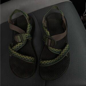 Women’s Green and Brown Chacos